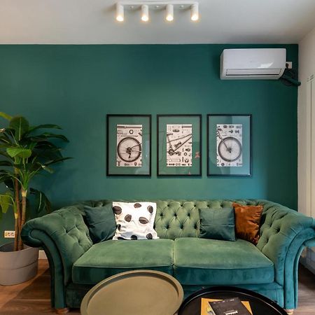 Downtown Retreat: Spacious 2-Br By Unirii Square Bucareste Exterior foto