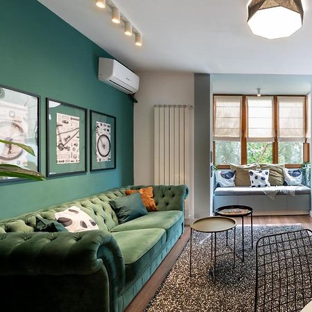 Downtown Retreat: Spacious 2-Br By Unirii Square Bucareste Exterior foto